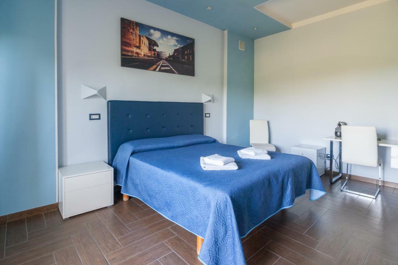 Hotel World Wide Bed - Prenestino à Rome Extérieur photo